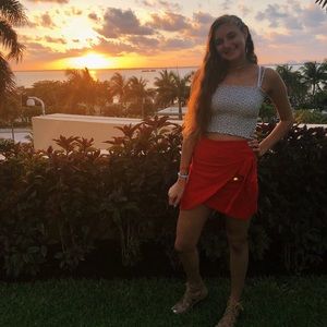 Meet your Posher, Amelia